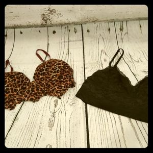 Pink Victoria secret bras